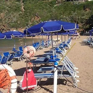 https://mandel-club.it-tuscanyhotel.com