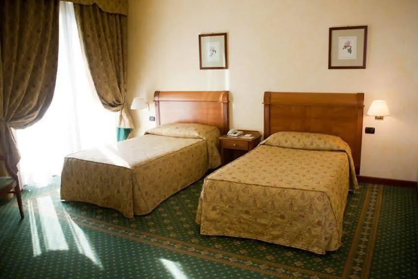Hotel Touring Coccaglio 4*,